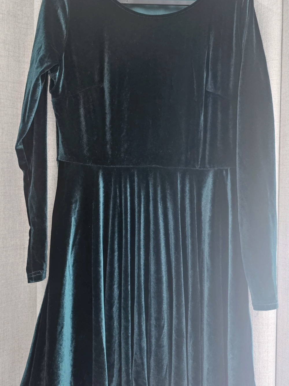 Velvet Long Sleeve A-Line Dress in Deep Emerald